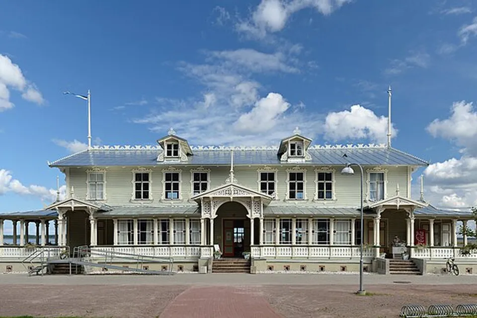 Lääne maakond